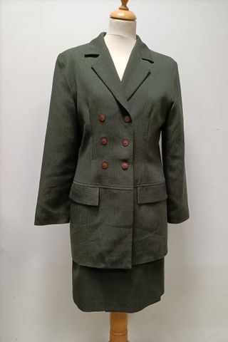 GARDENIA Paris. Ensemble jupe et veste kaki Taille 2. (un fil tir