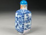 chinese blue and white porcelain snuff bottle
