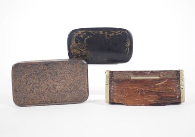 three different types of wooden boxes are shown on a white surface