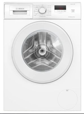 gros plan d'une machine à laver sur fond blanc