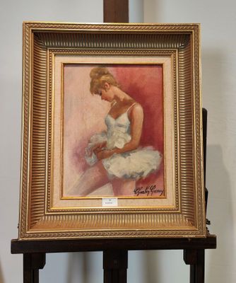 une photo d'un tableau représentant une femme en robe blanche