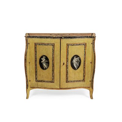 Buffet EN Bois LaquÉ, 18e - 19e SIÈCle