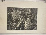 une photo en noir et blanc d'un tableau accroché au mur