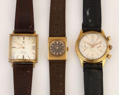 trois types de montres sont présentés sur une surface blanche