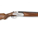 un fusil de chasse avec un manche en bois sur fond blanc