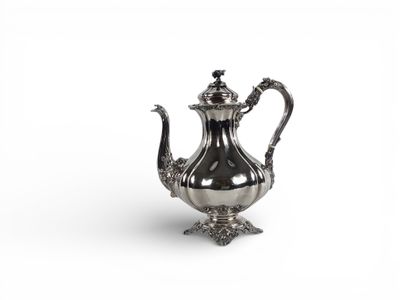 Louis MANANT, Maître Orfèvre Belle verseuse en argent de for… - Photo 1