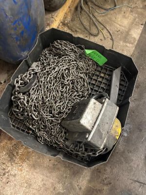 Lot de : deux palans à chaîne 2 tonnes - Photo 1