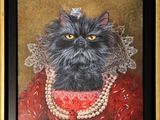 tableau représentant un chat noir vêtu d'une robe rouge et de perles