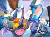 une nature morte représentant des vases bleus et des fruits