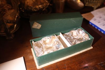 DAUM Paire de calerons et ses cuillères à sel en cristal mou… - Photo 1