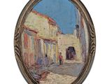 une peinture à l'huile représentant une scène de rue, dans un cadre rond sur fond blanc