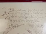 une photo d'un dessin sur un tableau blanc