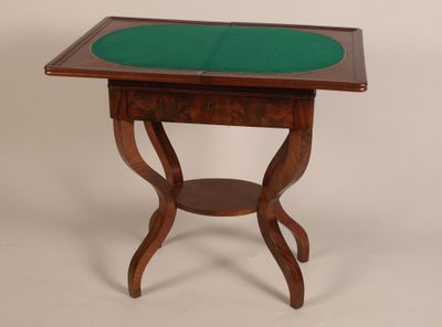 an image of a small table with a green top