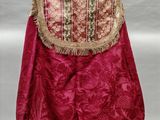 une image d'une robe de femme sur un mannequin