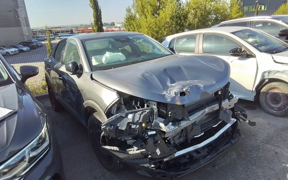 CITROEN C4 1.2 HYBRID136 BA. Pour obtenir le contrôle techni…