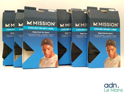 Six paquets de bandeaux rafraîchissants Mission sont présentés en rangée