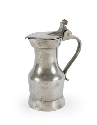 SAINT-DENIS PICHET à vin en étain de forme à épaulement, pie…