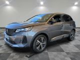 Le nouveau SUV Kia Kole 2020 est exposé dans un showroom
