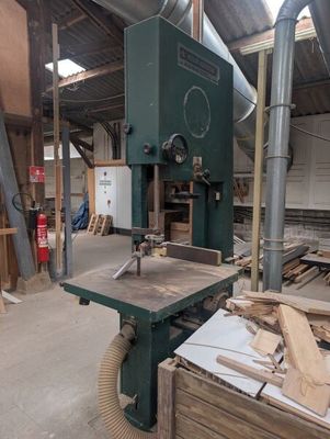 a machine that is sitting inside of a building