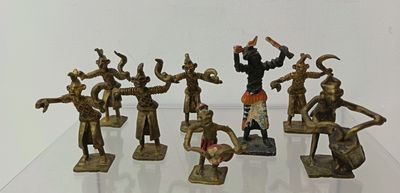 AFRIQUE Statuettes en métal