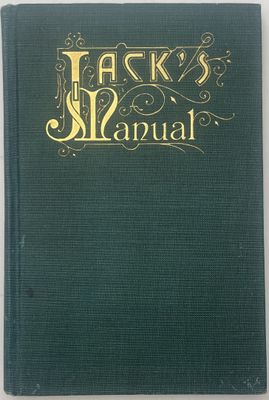 un livre vert avec des lettres dorées sur la couverture