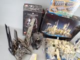a lot of legos that are sitting on a table