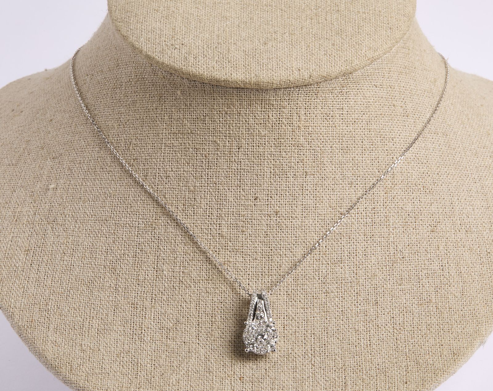 Bijoux & Pierres Précieuses