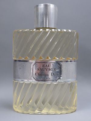Christian DIOR. Eau sauvage, Flacon factice géant, liquide t…