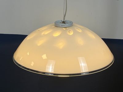 Suspension en forme de coupole, en verre de Venise teinté bl…