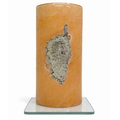 Sculpture en verre coloré à décor de la Corse