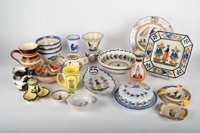 HENRIOT QUIMPER. Important lot de faïence de Quimper compren… - Photo 1