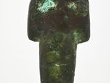 statue of a woman with a hat on her head
