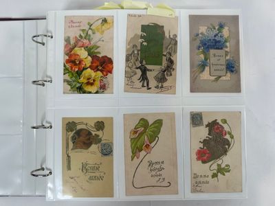 une photo d'un livre sur lequel figurent des illustrations de fleurs