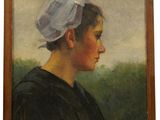 portrait d'une femme en robe noire et chapeau blanc
