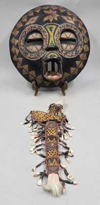 137 / Y5 / Lot composé d'un bouclier diam 31 cm et d'u…