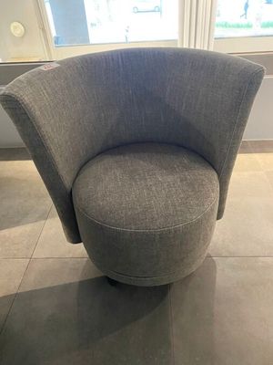 1 Fauteuil fixe MATILDA. 77 x76 x71 cm, revêtement en tissu …