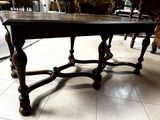 a table that is sitting on the floor in a room