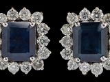 une paire de boucles d'oreilles en saphir et diamant