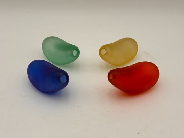 Philippe STARK, pour DAUM France. Suite de 4 vases modèle « Cocon...
