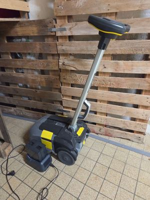 an image of a floor polisher in a room