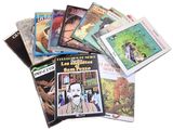 un grand nombre de livres posés sur une table