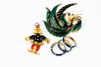 Lot de bijoux vintage : - pendentif Clown articulé en métal …