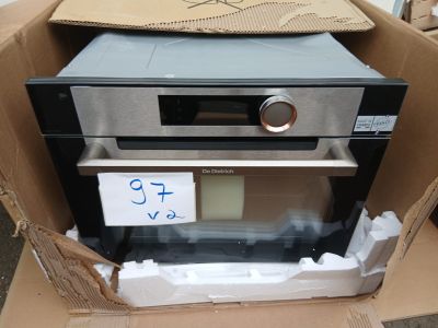 une boîte contenant un micro-ondes