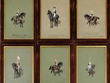 quatre photos encadrées représentant un homme à cheval dans différentes positions