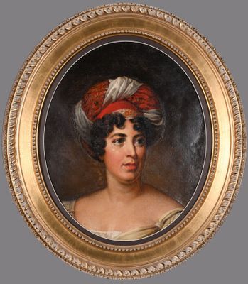 portrait d'une femme portant un turban rouge