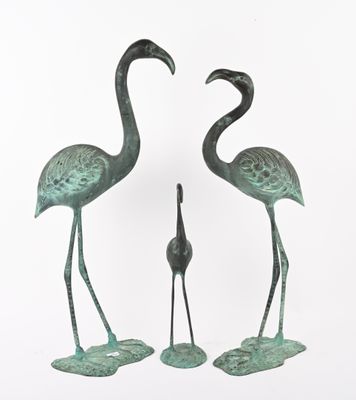 Trois sujets en régule représentant des flamands rose. - Photo 1