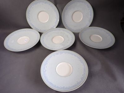 COQUET 6 Assiettes jaune de chrome, diam 29 cm (défaut de cu…