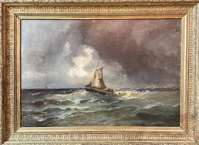 une peinture à l'huile représentant un voilier sur une mer agitée, sous un ciel nuageux