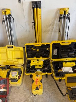 1 niveau laser LEICA