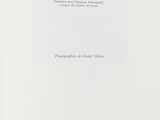 the cover of a book with a picture of a bird on it